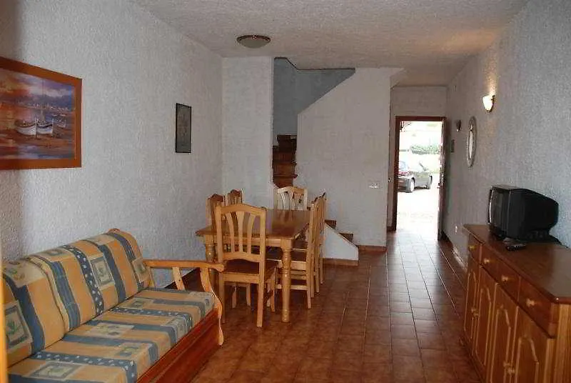 Rentalmar El Pinar Adosados Miami Playa Country house